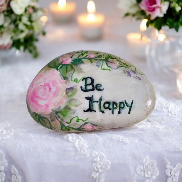 Freehand painted rock with peach roses and words of expression "Be Happy" - Picture 3 of 7